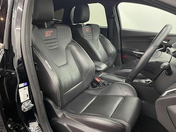 Used Ford Focus 2018 for sale - 77783106: Photo