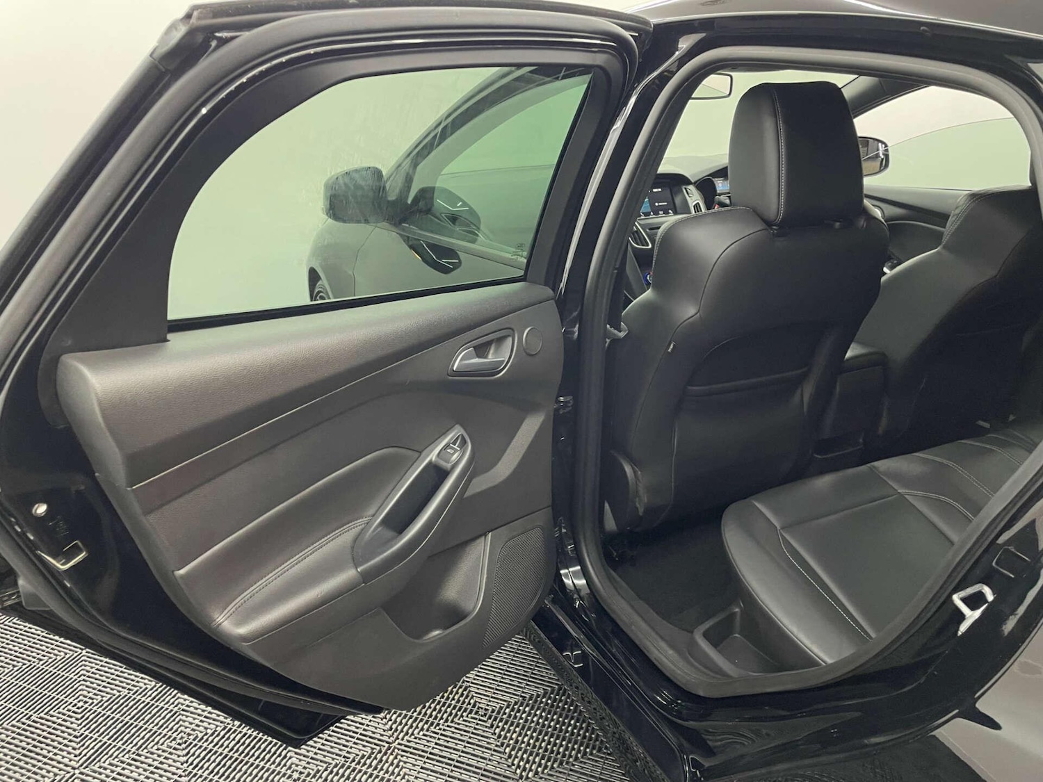 Used Ford Focus for sale - 77783106: Photo 44