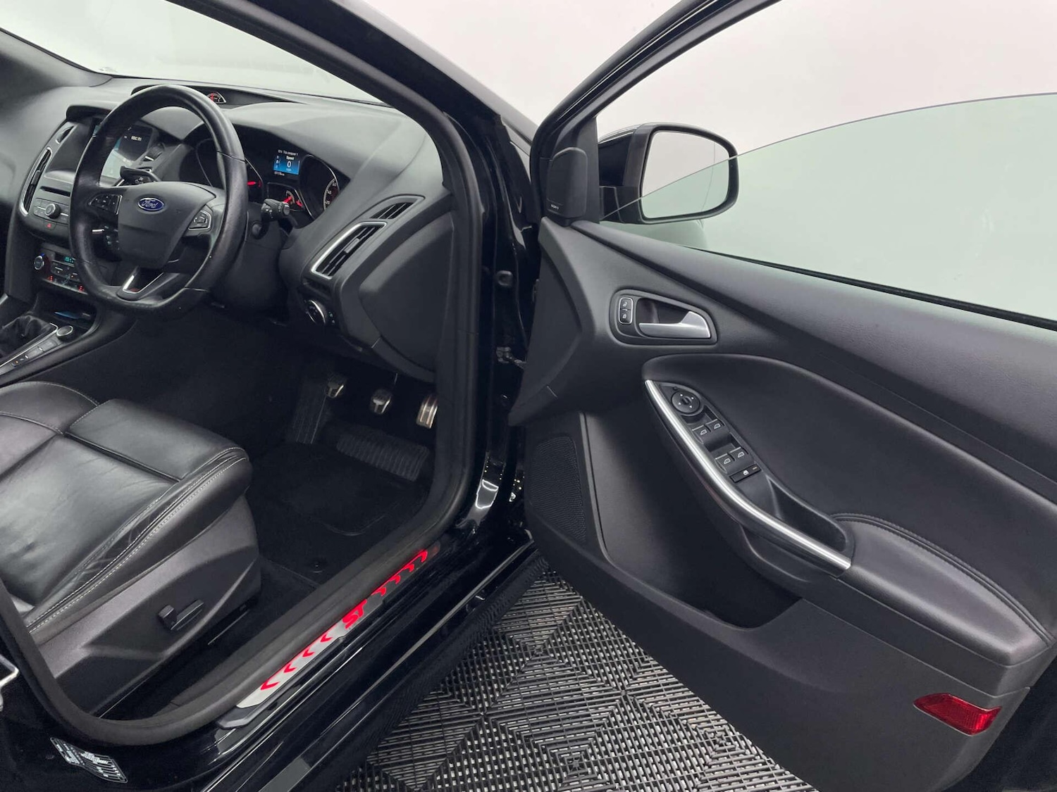 Used Ford Focus for sale - 77783106: Photo 46