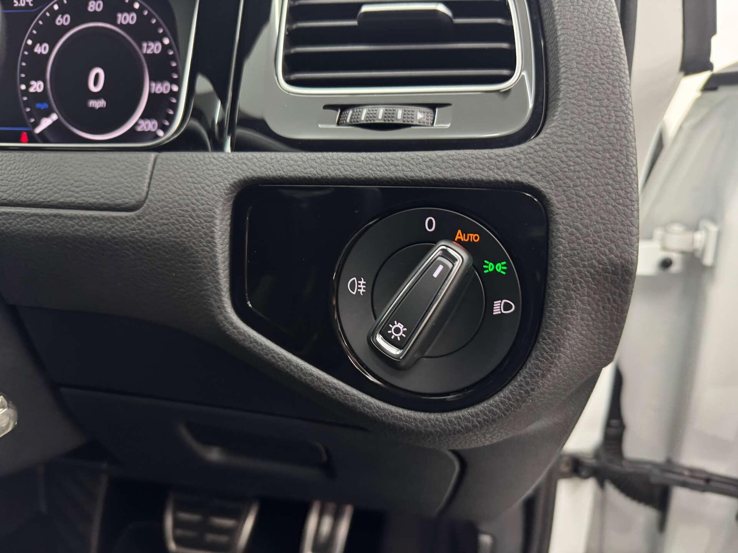 Used Volkswagen Golf for sale - 77704865: Photo 41