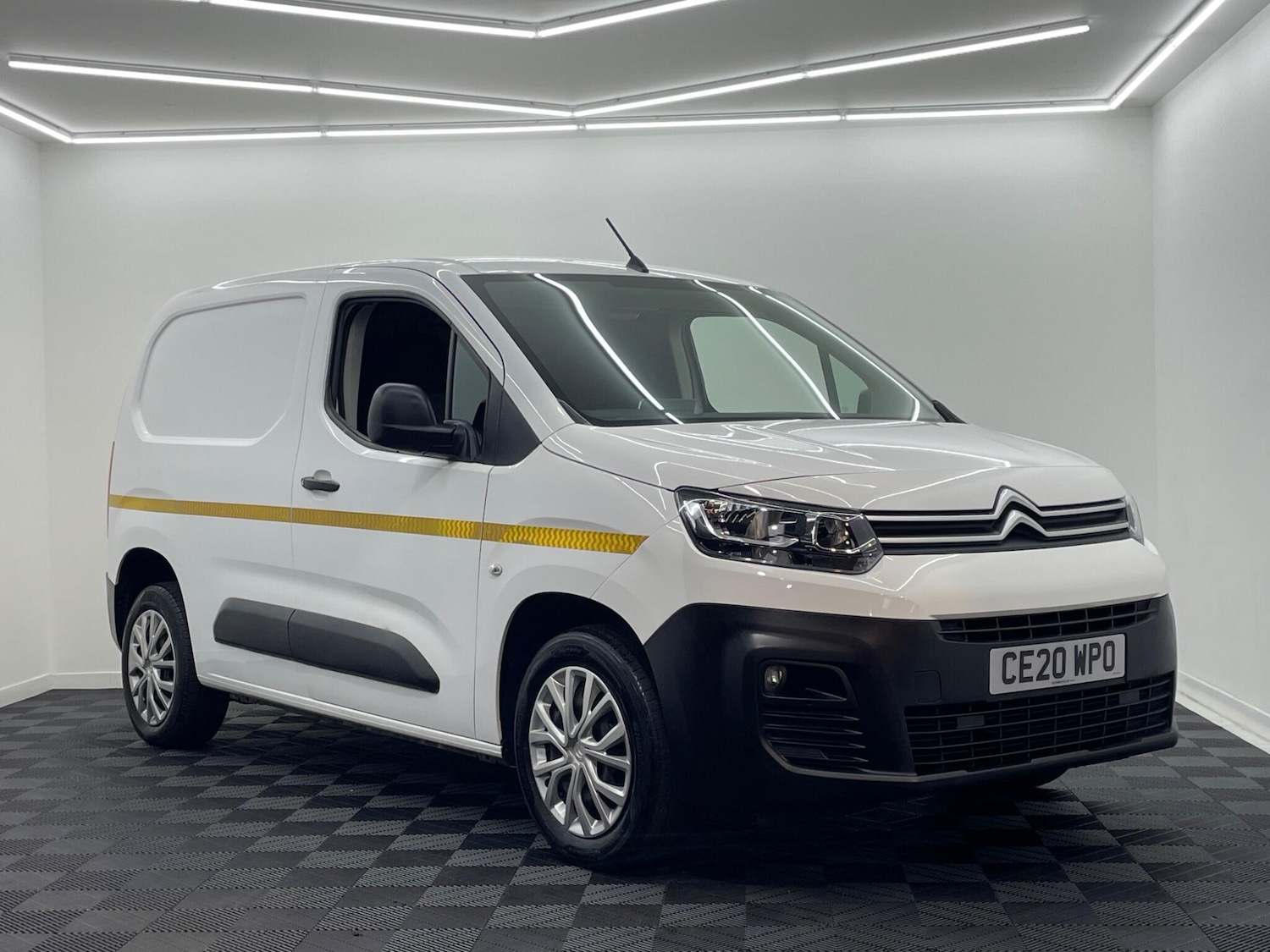 Used Citroen Berlingo 2020 for sale - 76378063: Photo 1