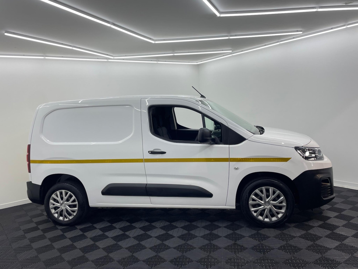 Used Citroen Berlingo 2020 for sale - 76378063: Photo 15