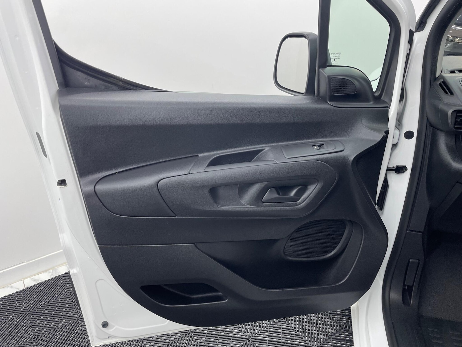 Used Citroen Berlingo 2020 for sale - 76378063: Photo 28