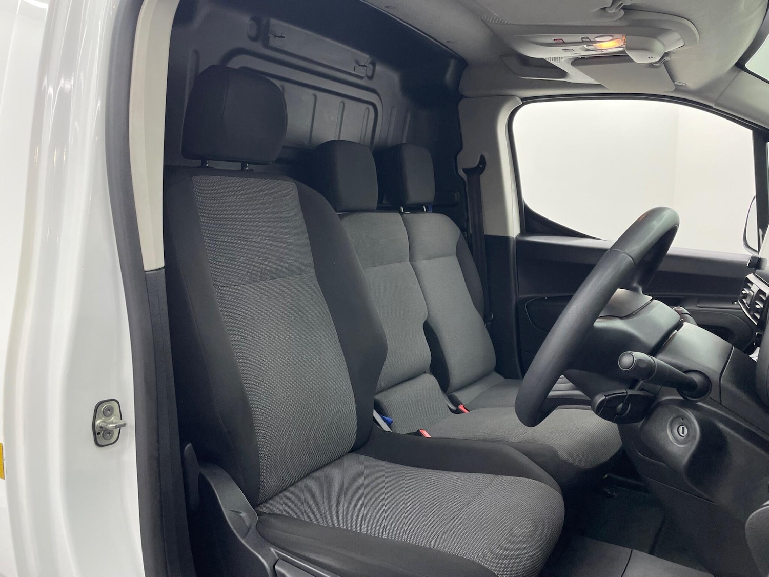 Used Citroen Berlingo 2020 for sale - 76378063: Photo 3