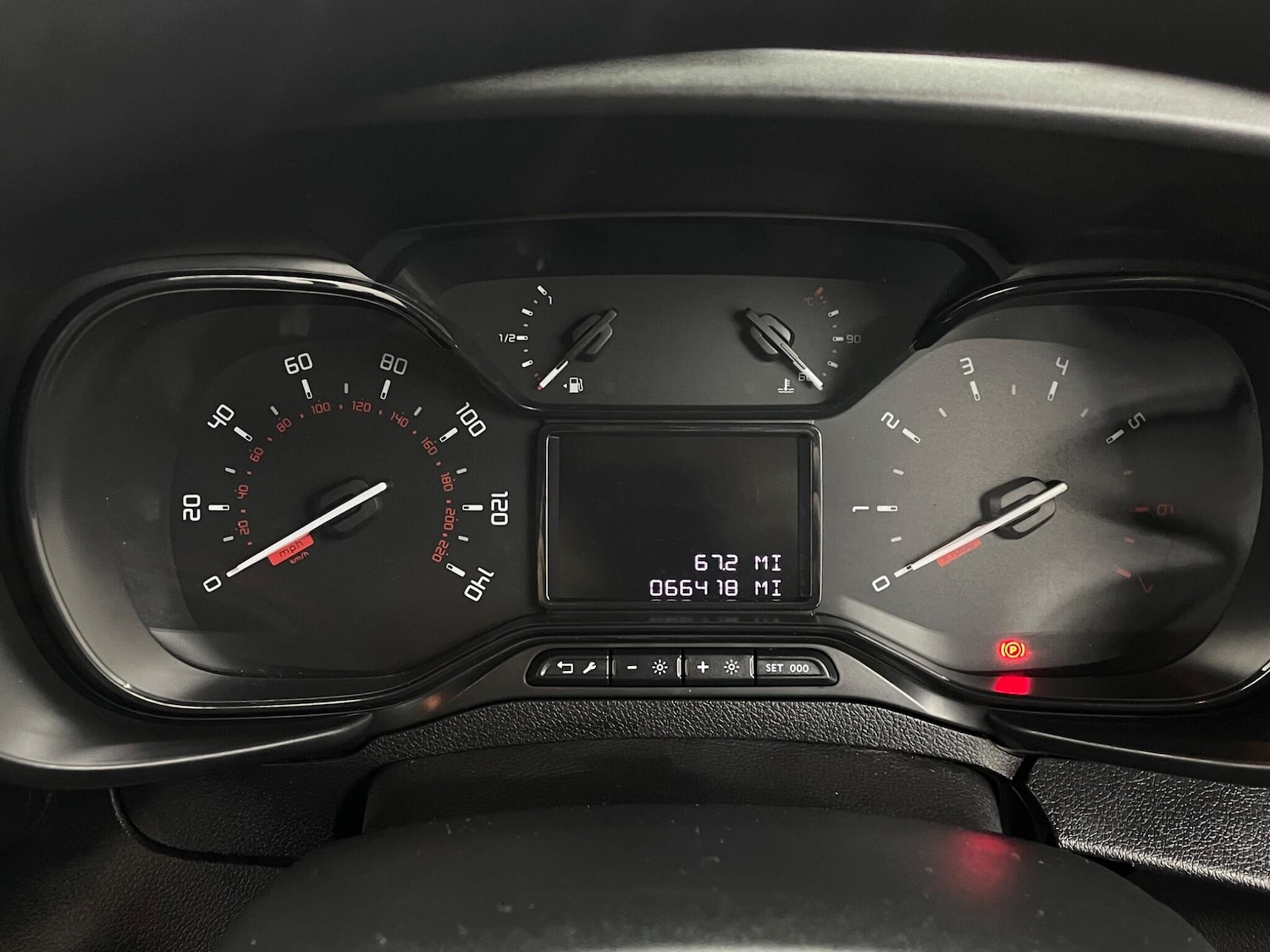 Used Citroen Berlingo 2020 for sale - 76378063: Photo 6