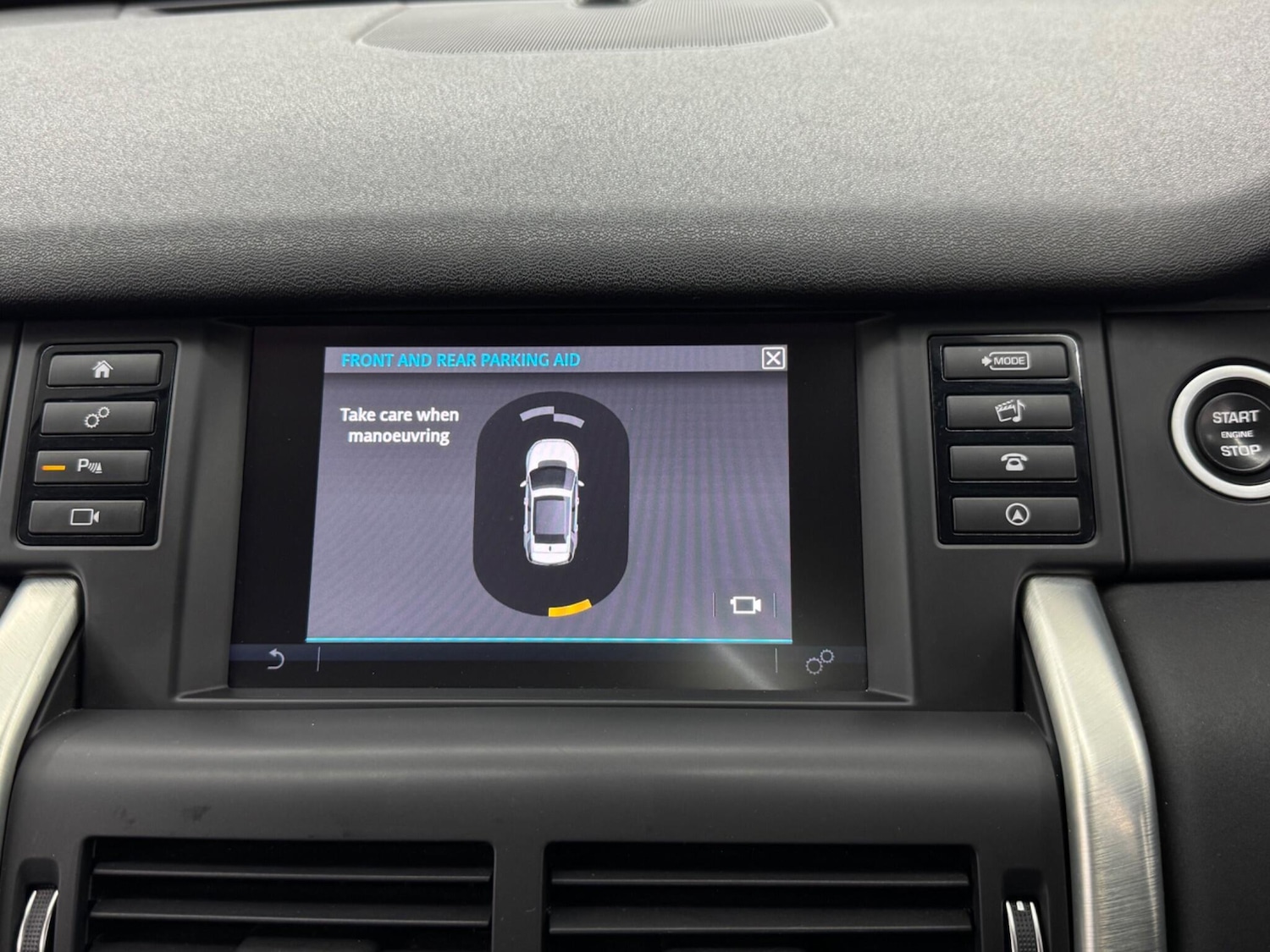 Used Land Rover Discovery Sport 2018 for sale - 76633221: Photo 16