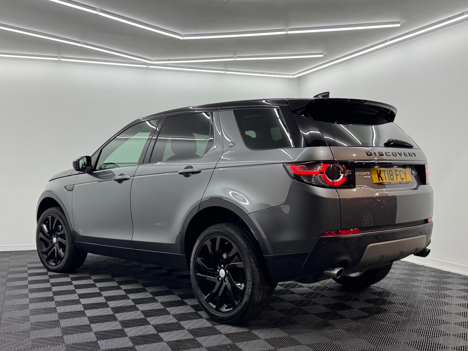 Used Land Rover Discovery Sport 2018 for sale - 76633221: Photo 23