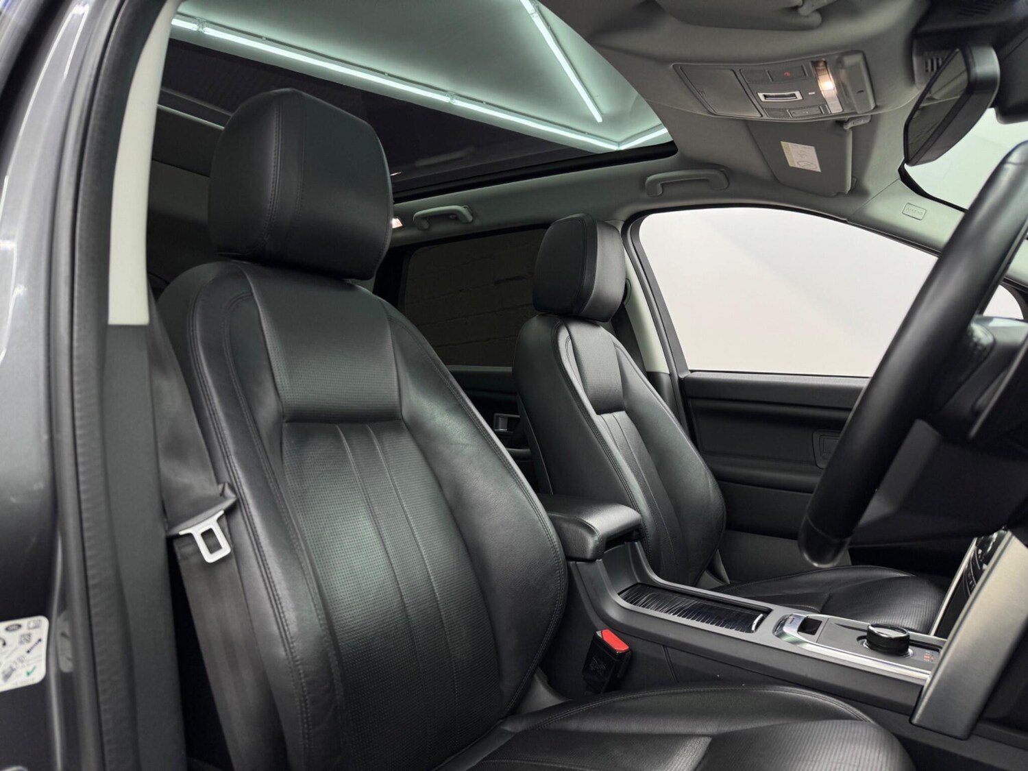 Used Land Rover Discovery Sport 2018 for sale - 76633221: Photo 36