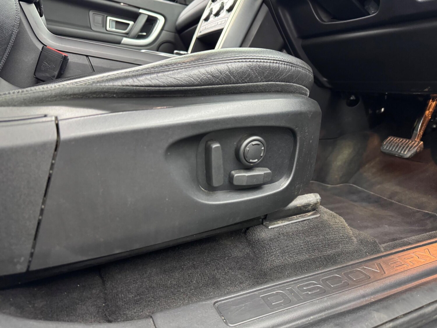 Used Land Rover Discovery Sport 2018 for sale - 76633221: Photo 42