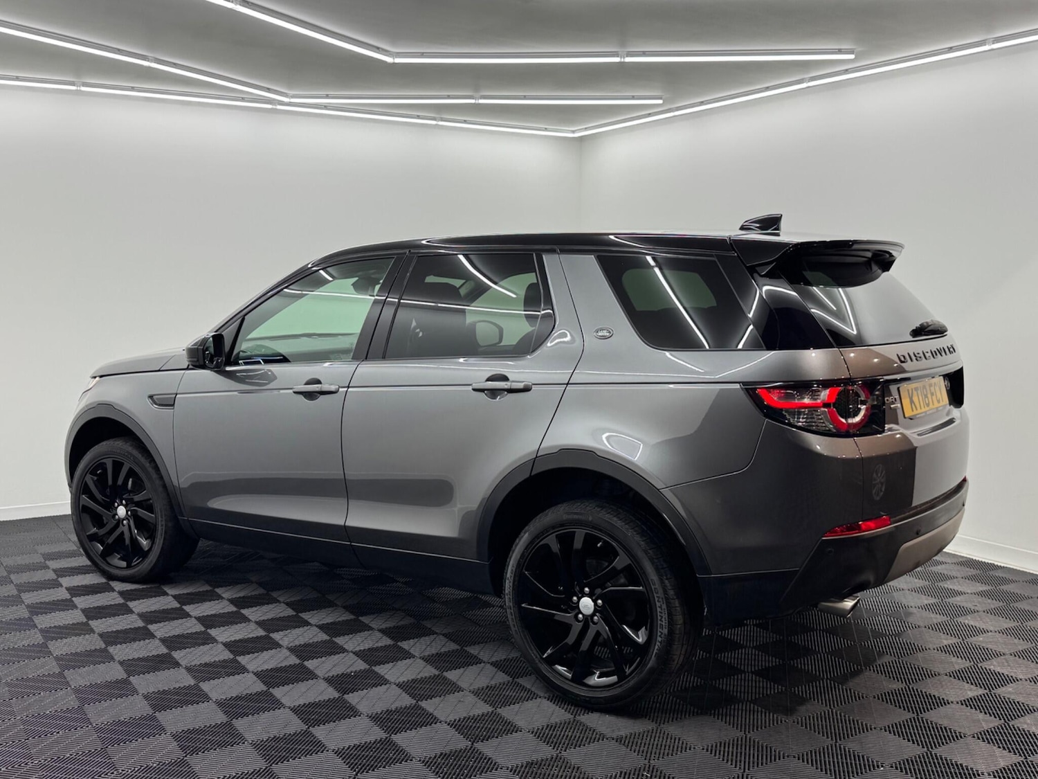 Used Land Rover Discovery Sport 2018 for sale - 76633221: Photo 5