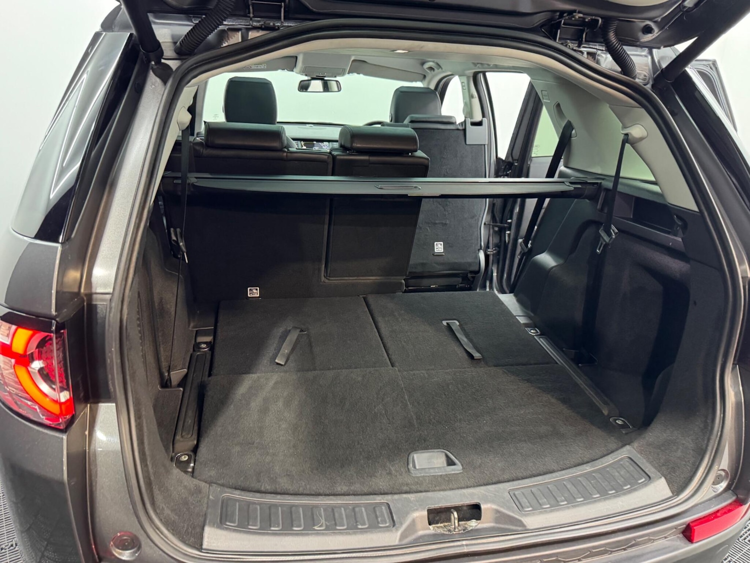 Used Land Rover Discovery Sport 2018 for sale - 76633221: Photo 58