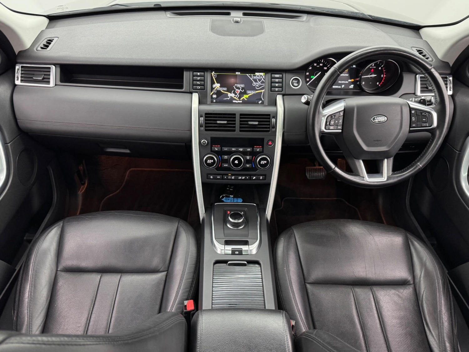 Used Land Rover Discovery Sport 2018 for sale - 76633221: Photo 6