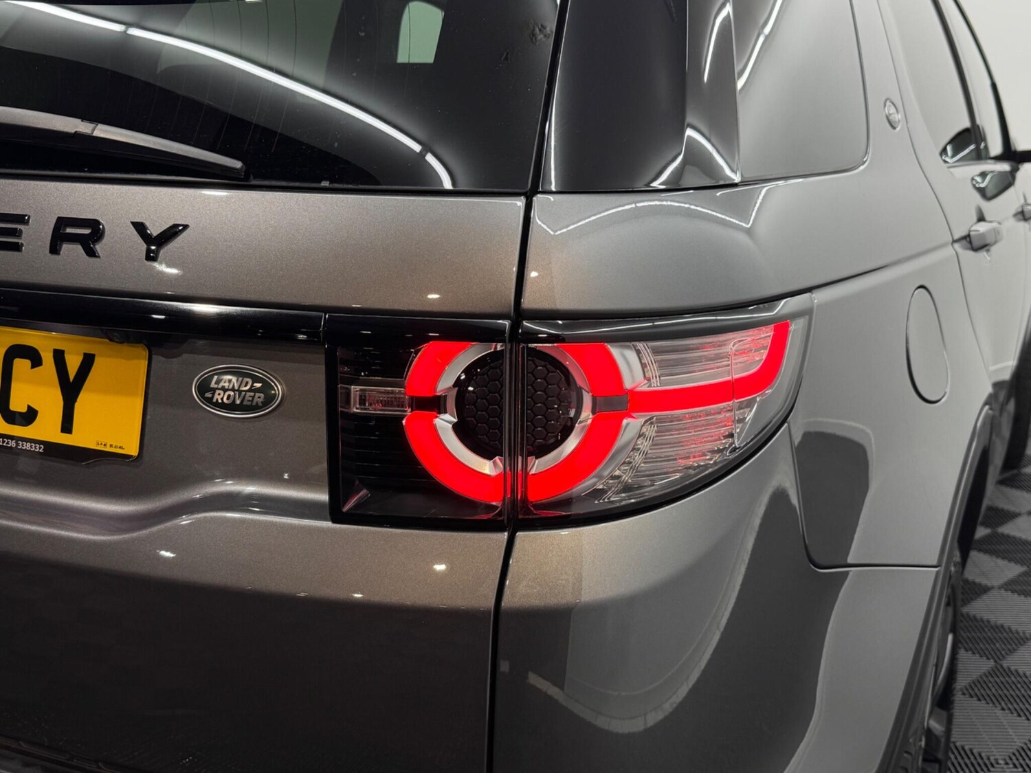 Used Land Rover Discovery Sport 2018 for sale - 76633221: Photo 67