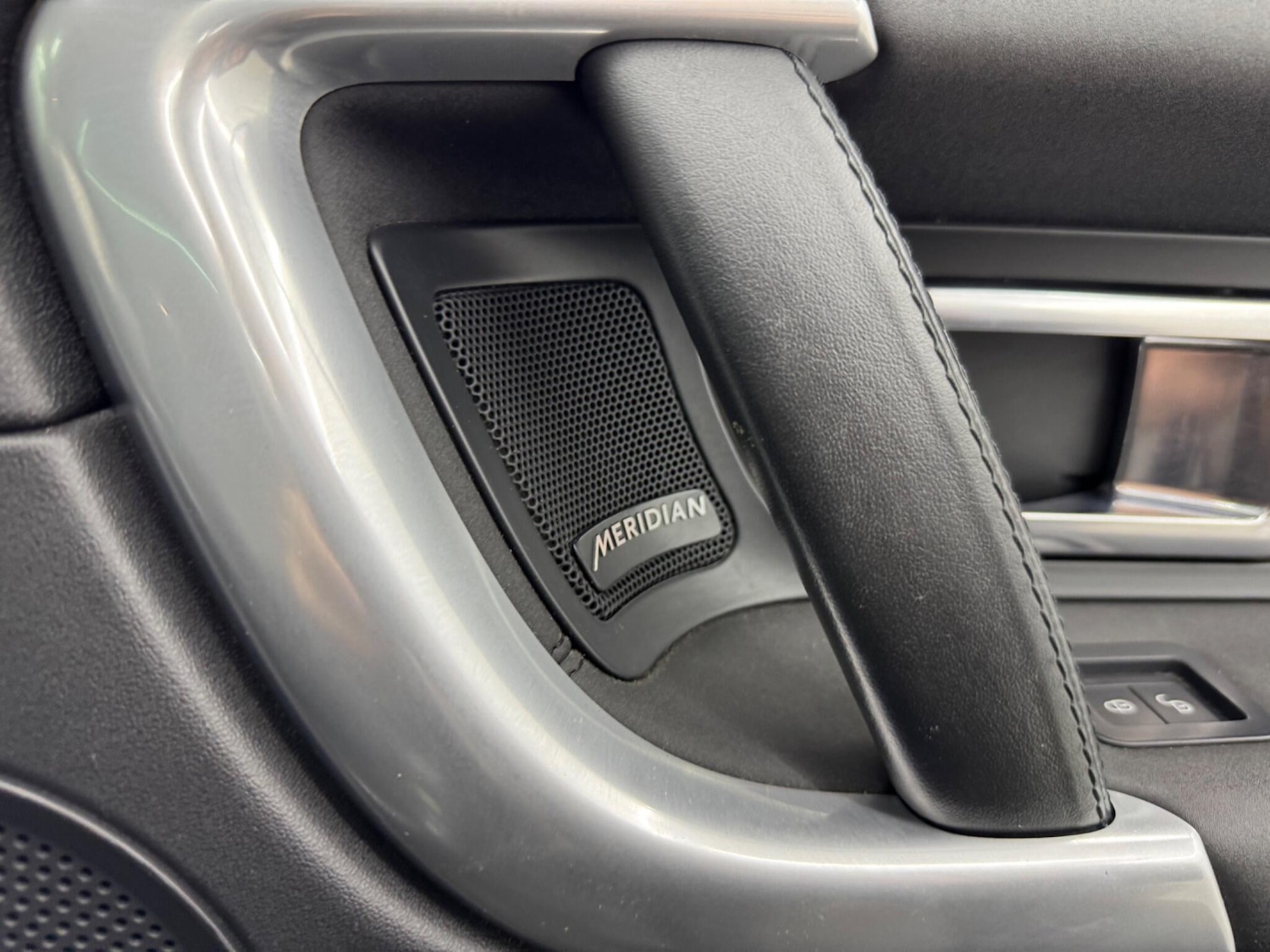 Used Land Rover Discovery Sport 2018 for sale - 76633221: Photo 80