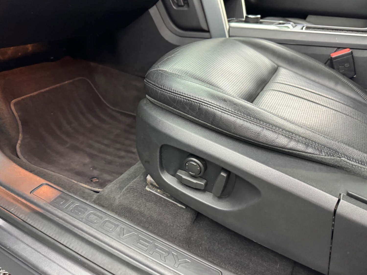 Used Land Rover Discovery Sport 2018 for sale - 76633221: Photo 83