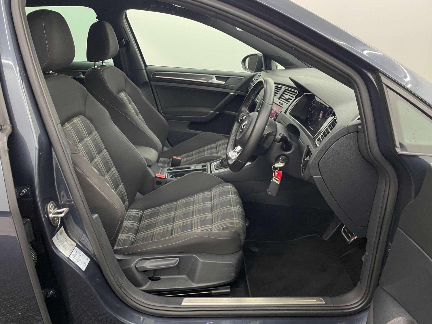 Used Volkswagen Golf for sale - 77683926: Photo 31