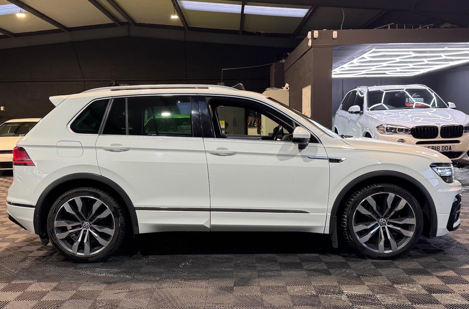 Used Volkswagen Tiguan 2017 for sale - 77549449: Photo 18