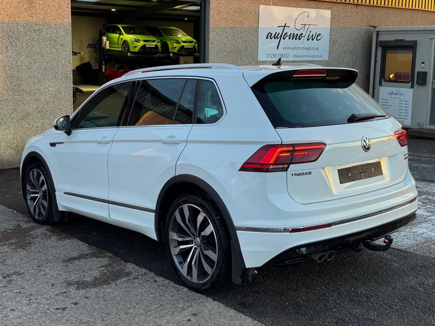 Used Volkswagen Tiguan 2017 for sale - 77549449: Photo 2
