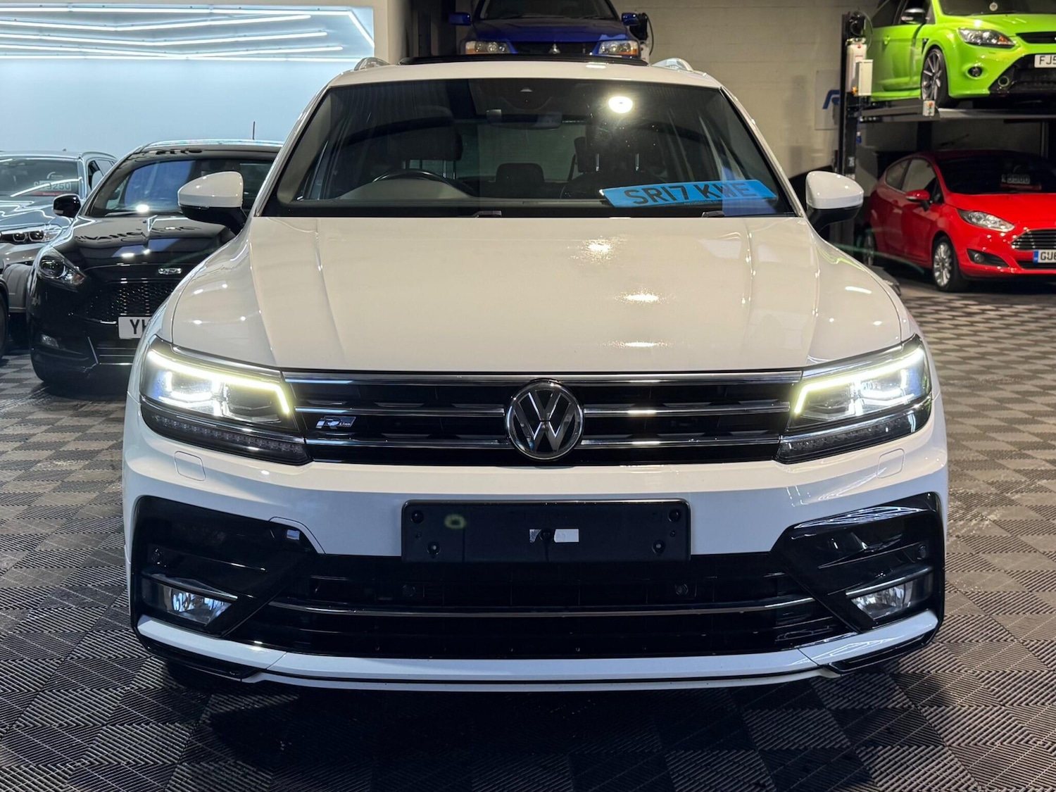 Used Volkswagen Tiguan 2017 for sale - 77549449: Photo 8