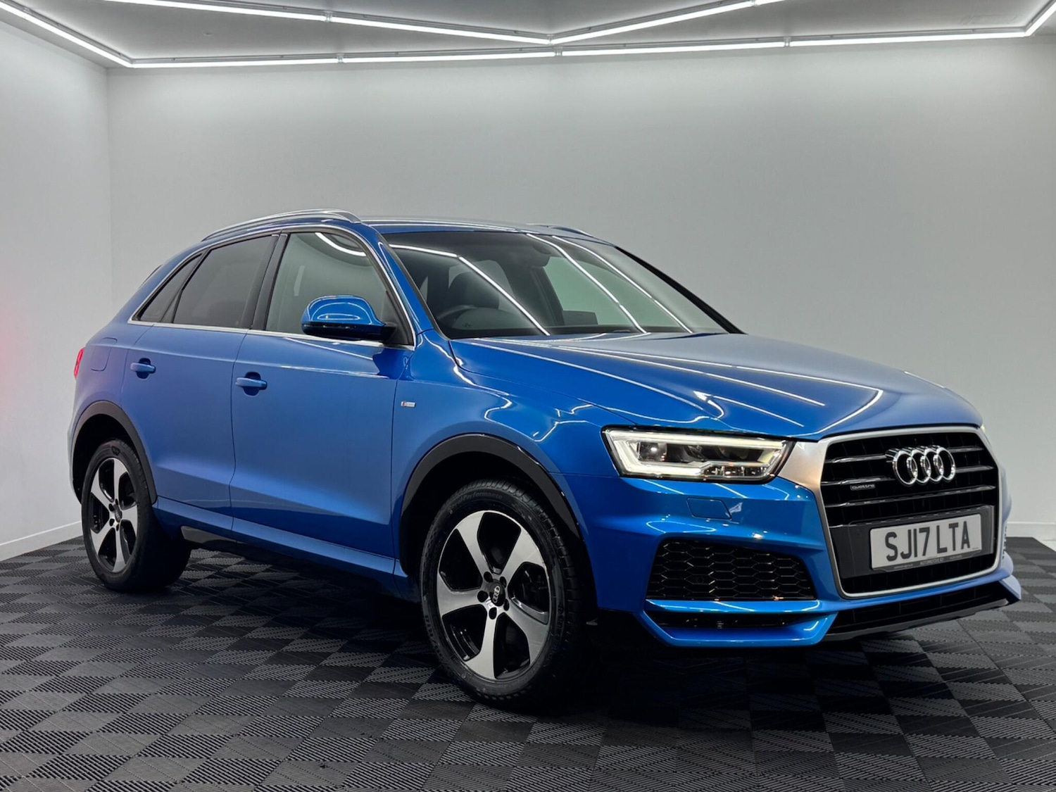 Used Audi Q3 2017 for sale - 76446523: Photo 1