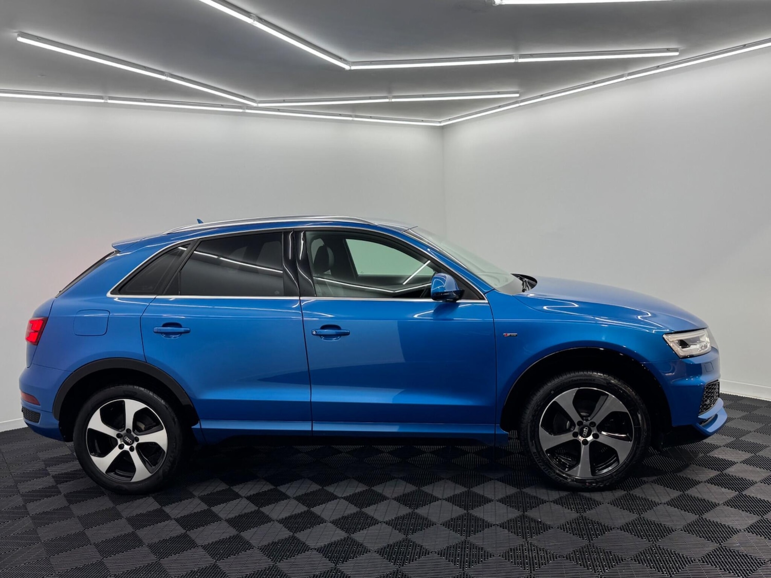 Used Audi Q3 2017 for sale - 76446523: Photo 23