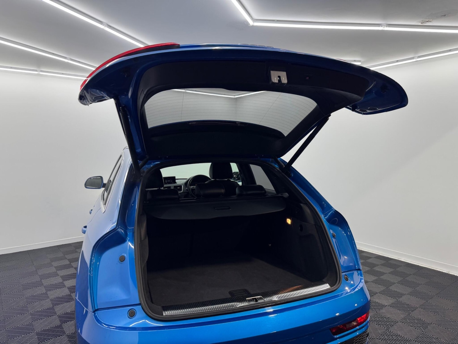 Used Audi Q3 2017 for sale - 76446523: Photo 51