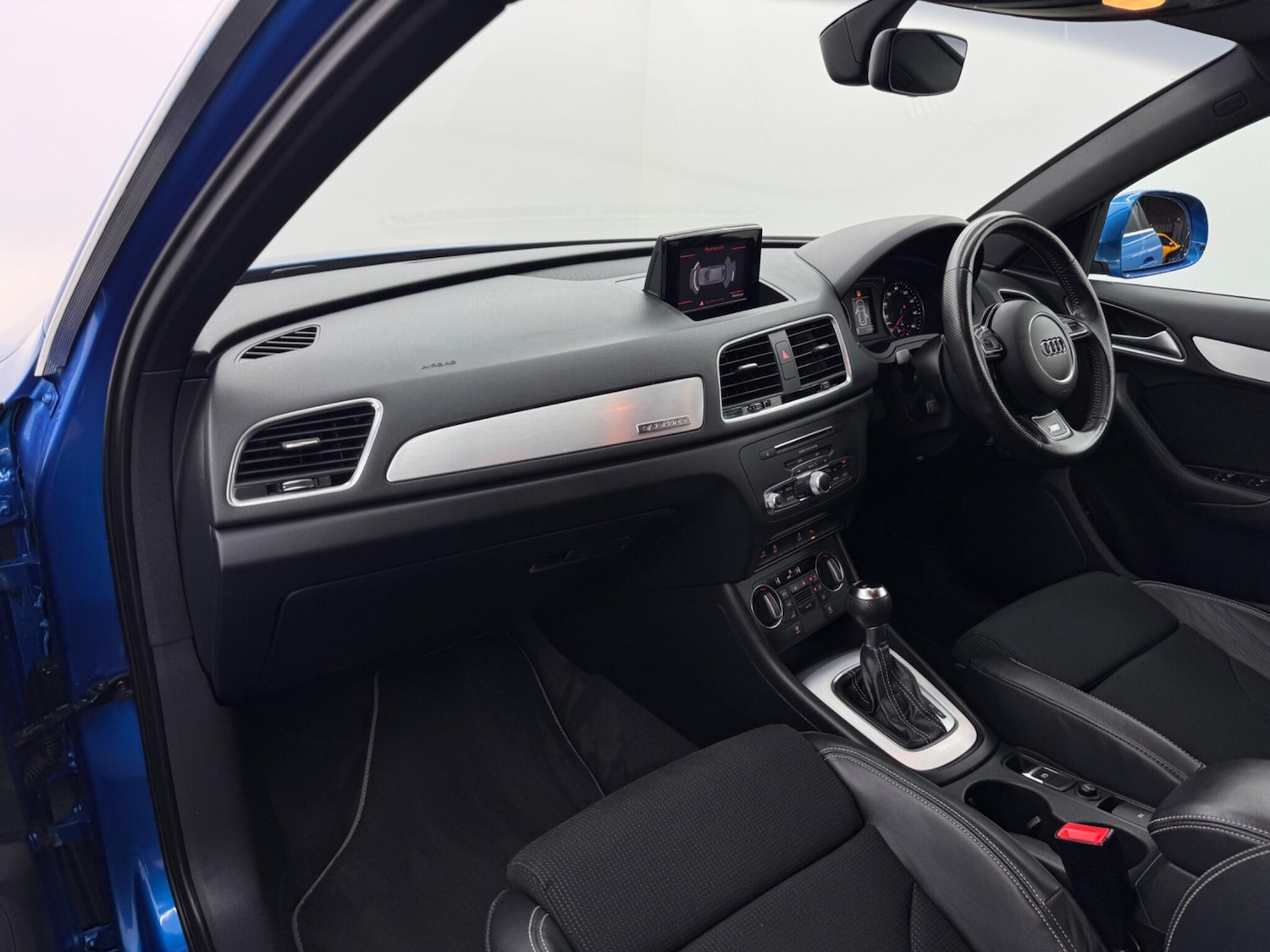 Used Audi Q3 2017 for sale - 76446523: Photo 64