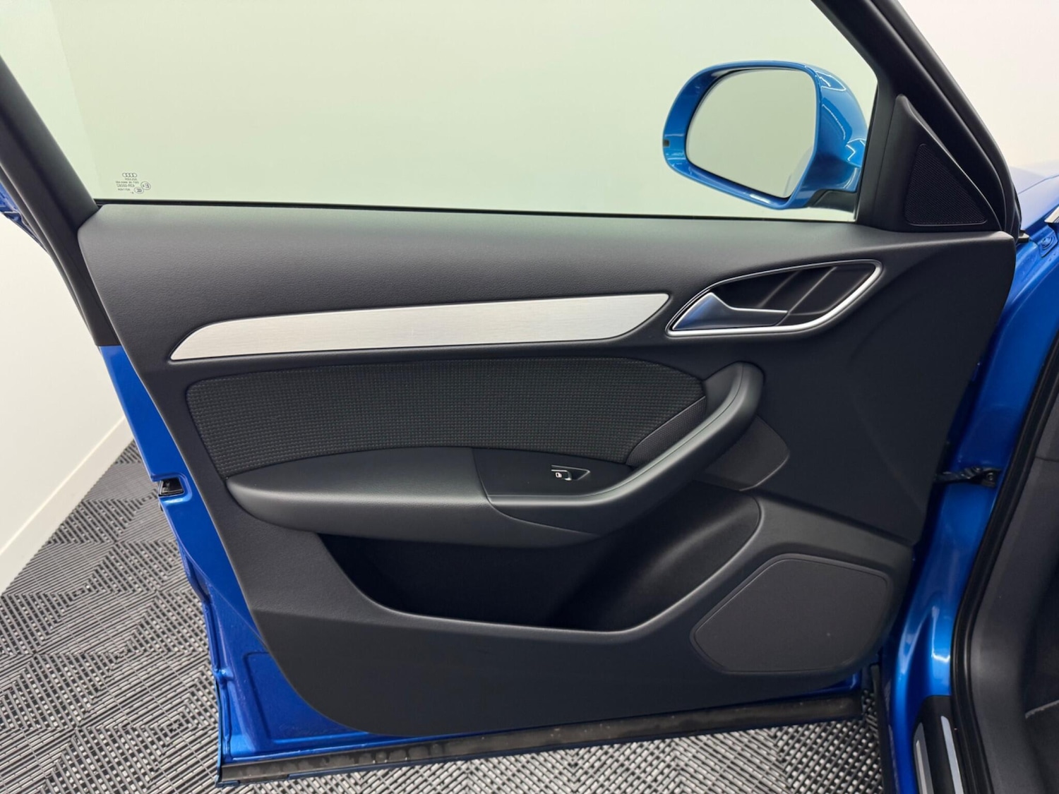 Used Audi Q3 2017 for sale - 76446523: Photo 66