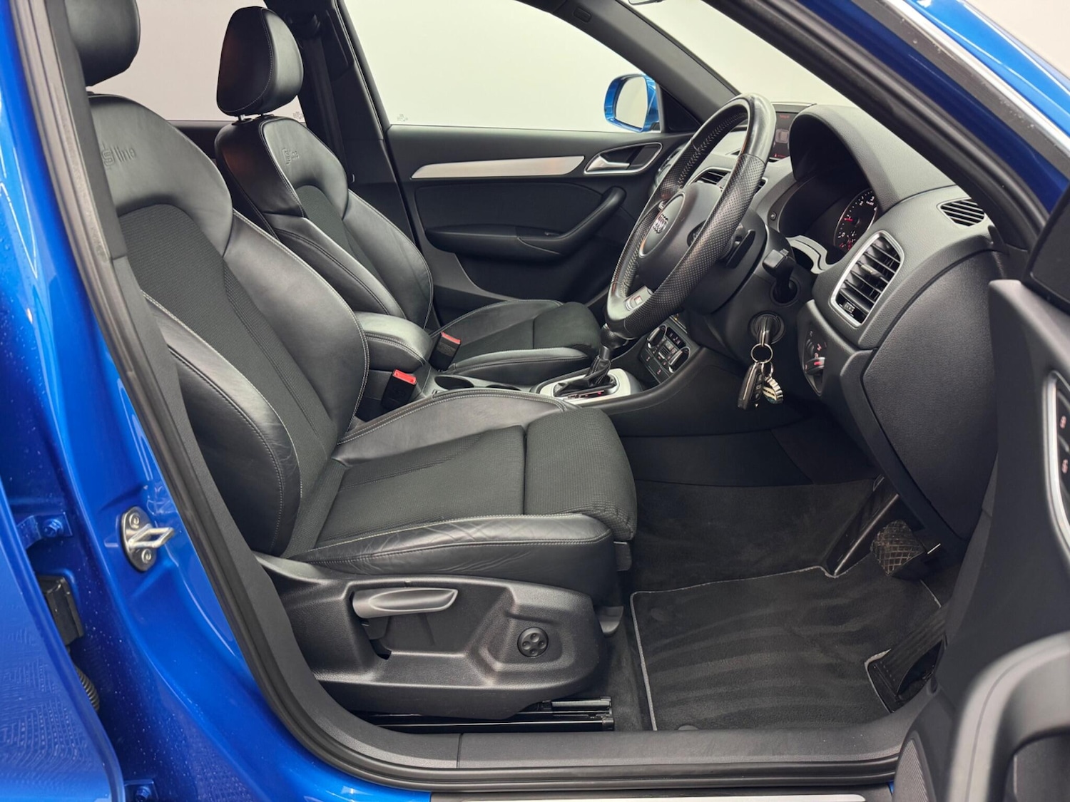 Used Audi Q3 2017 for sale - 76446523: Photo 69