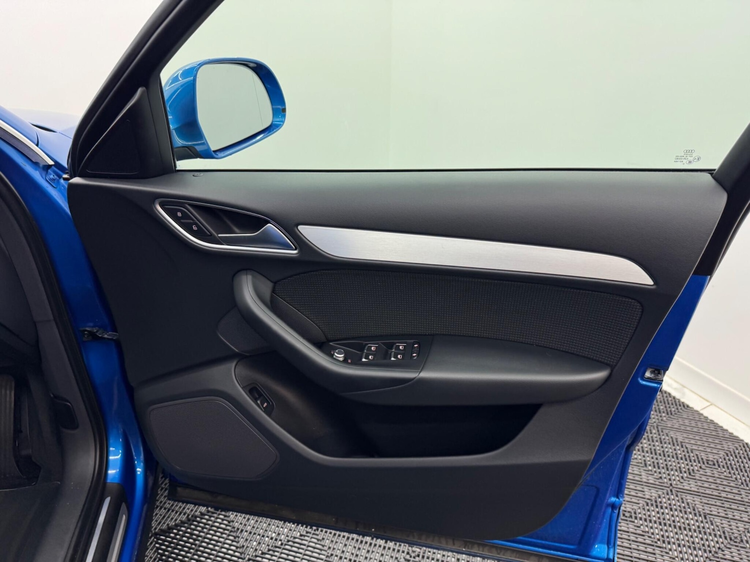 Used Audi Q3 2017 for sale - 76446523: Photo 72