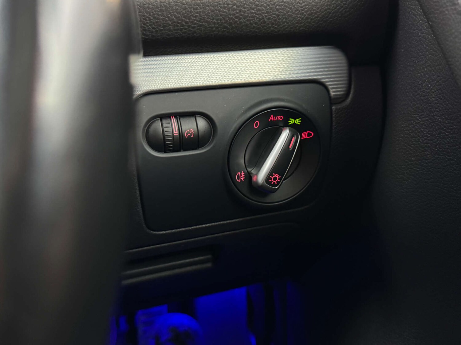 Used Volkswagen Golf 2010 for sale - 77844609: Photo 35