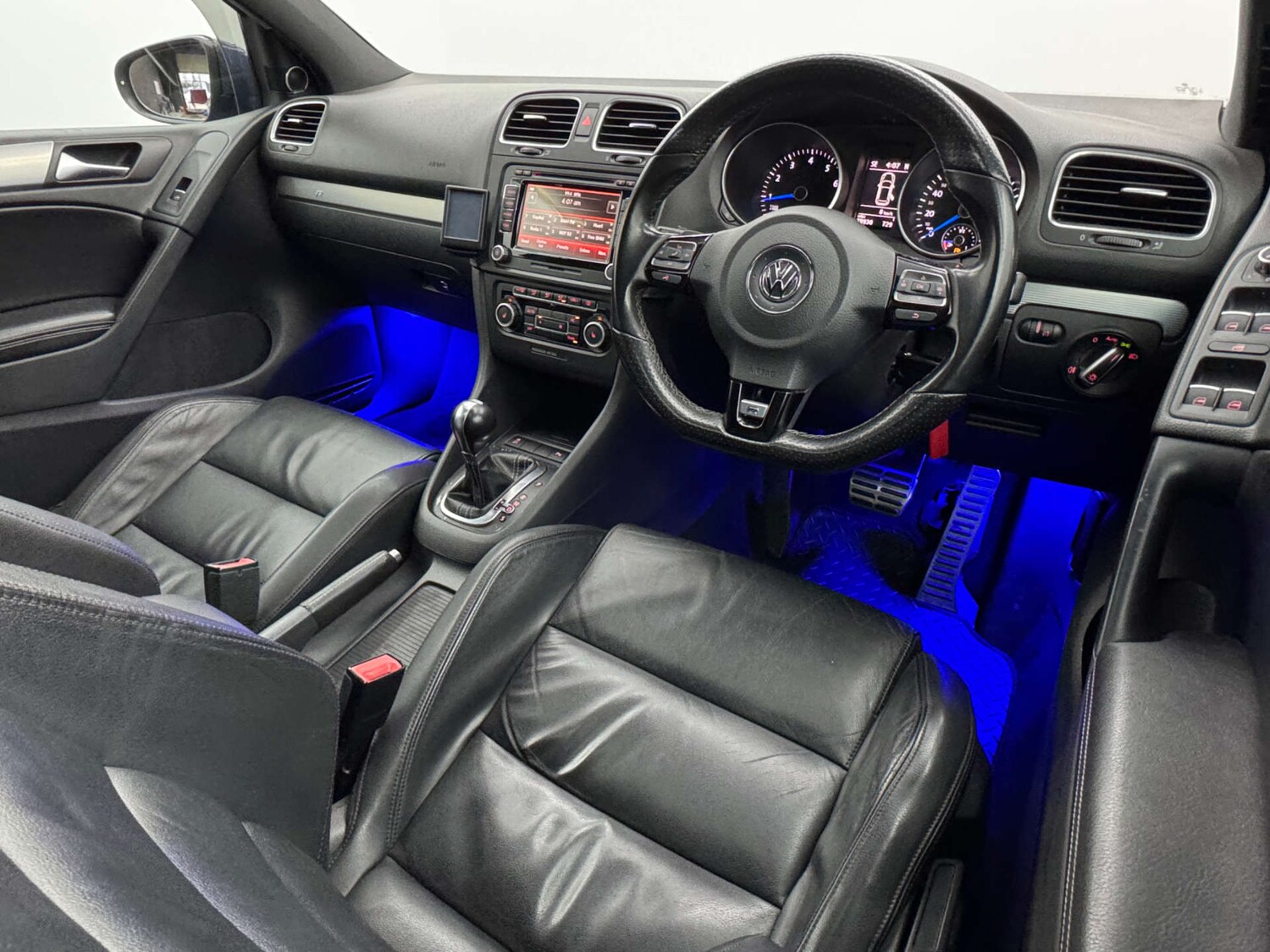 Used Volkswagen Golf 2010 for sale - 77844609: Photo 39