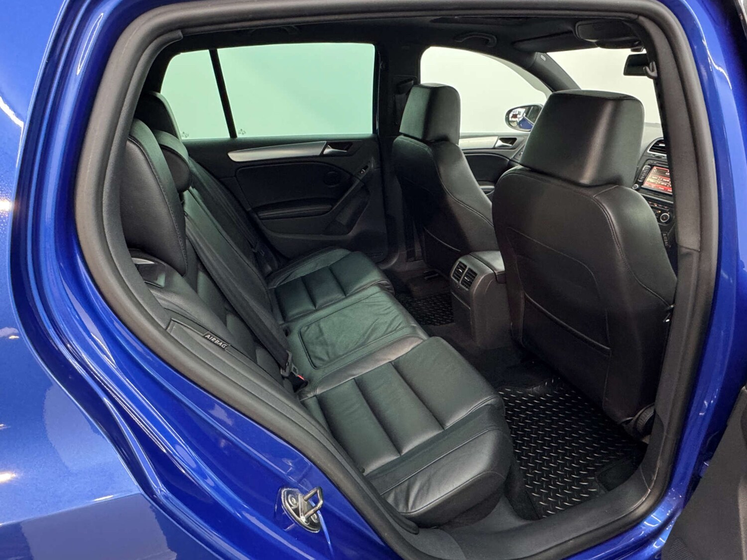 Used Volkswagen Golf 2010 for sale - 77844609: Photo 42