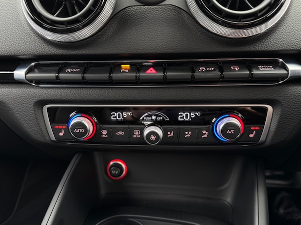 Used Audi S3 2015 for sale - 76327117: Photo 17