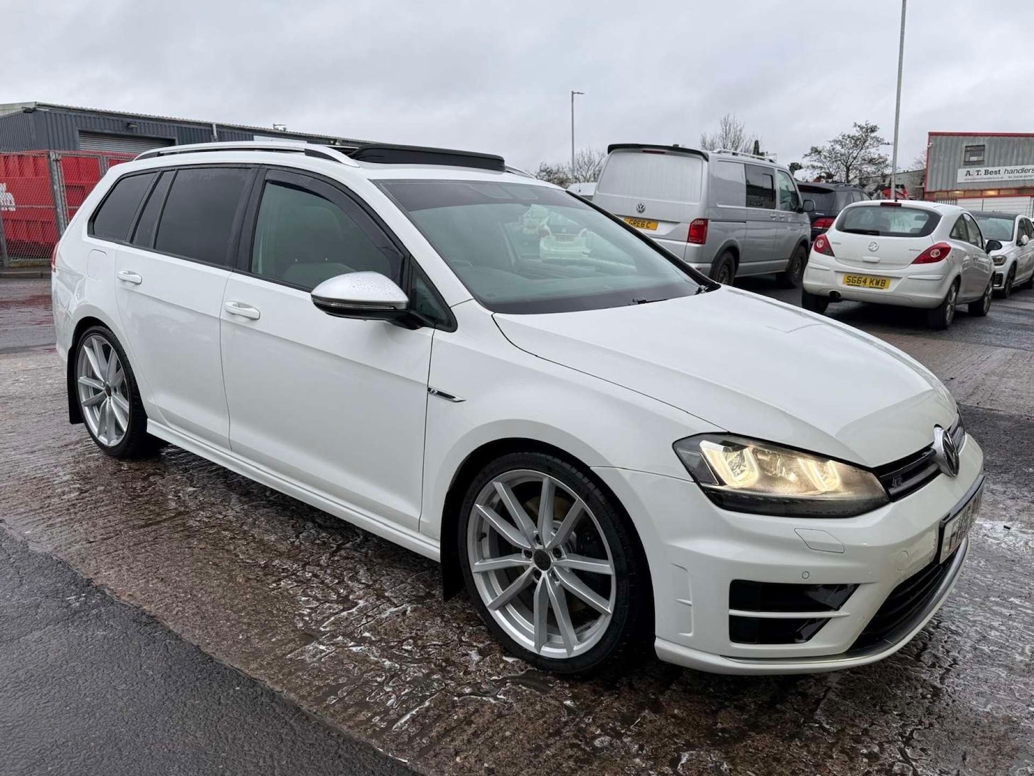 Used Volkswagen Golf 2016 for sale - 77844616: Photo 24