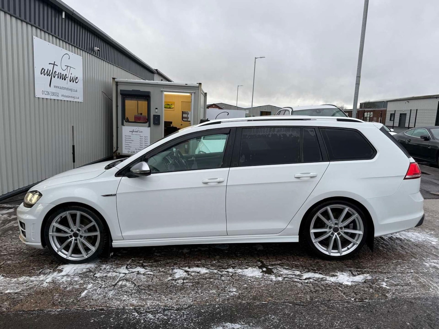 Used Volkswagen Golf 2016 for sale - 77844616: Photo 28