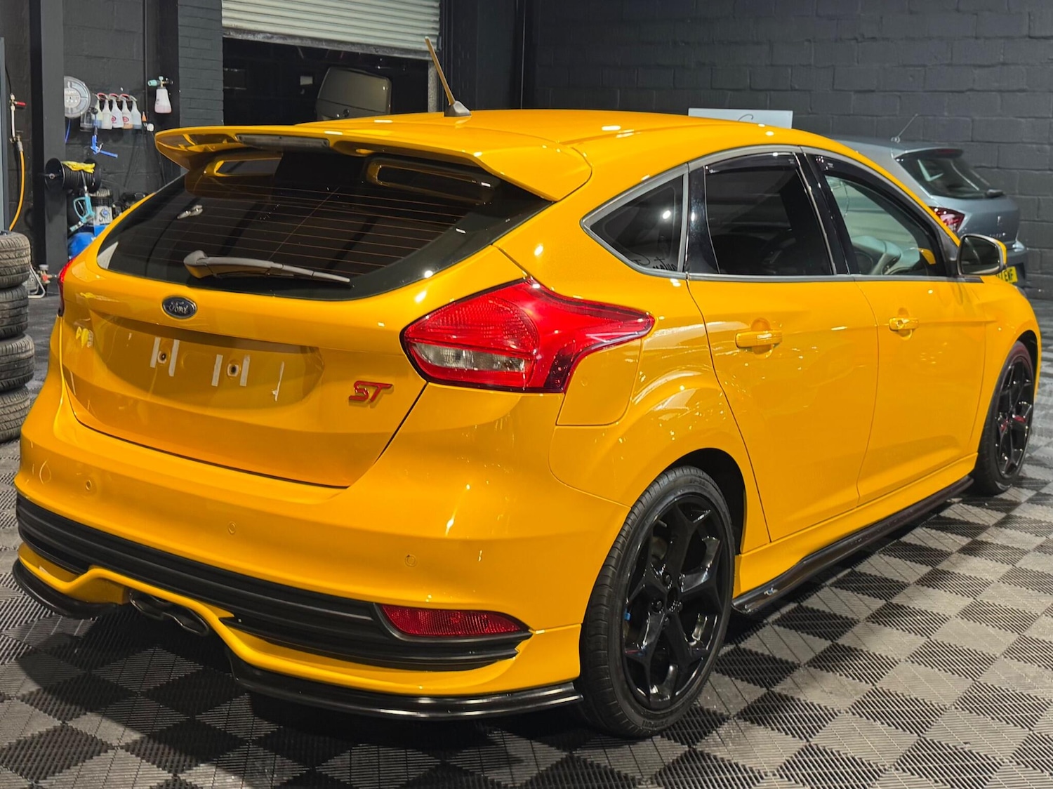 Used Ford Focus for sale - 77130961: Photo 3