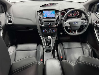 Used Ford Focus 2016 for sale - 79213735: Photo