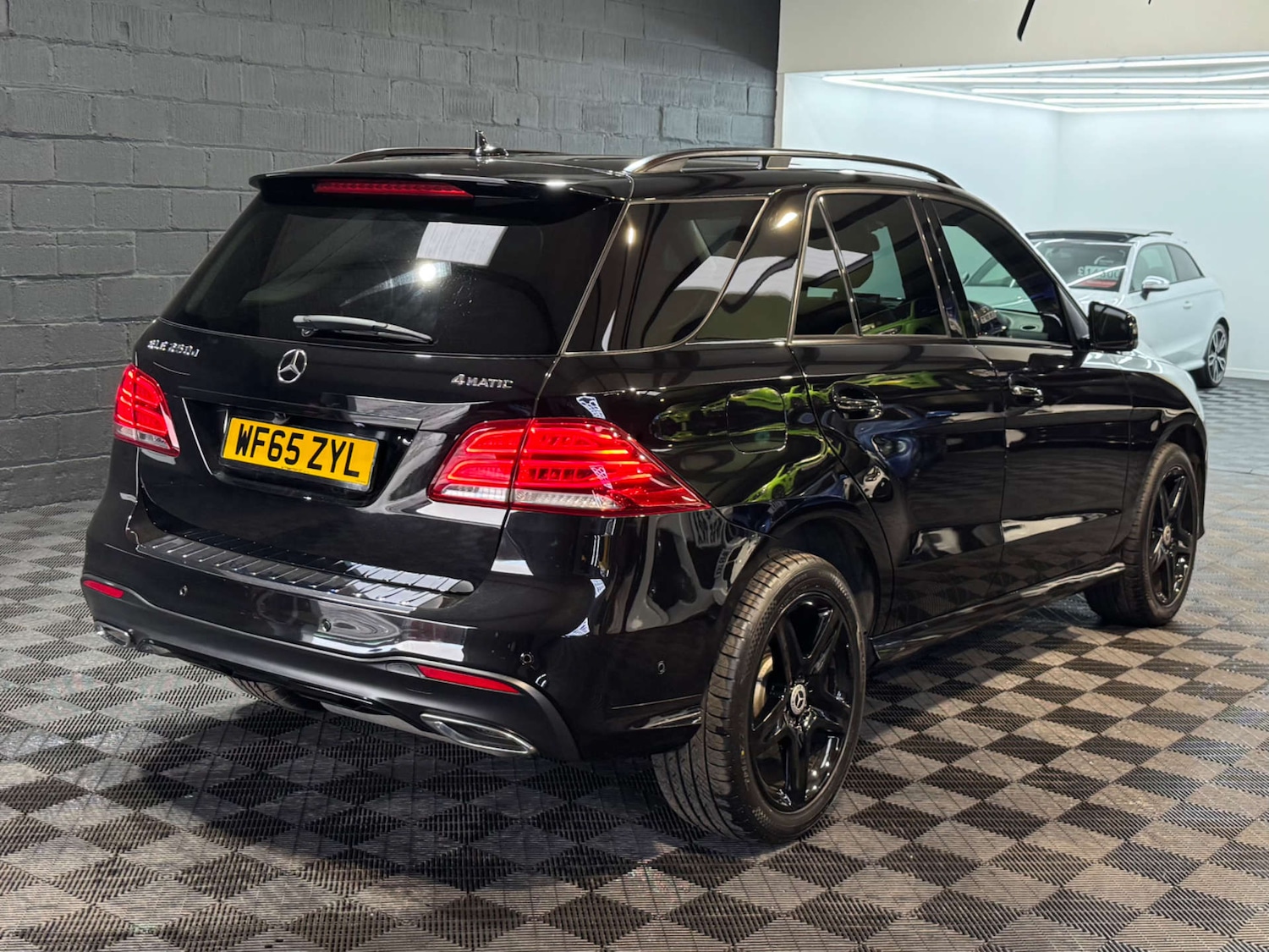 Used Mercedes-Benz GLE 2015 for sale - 77893506: Photo 5