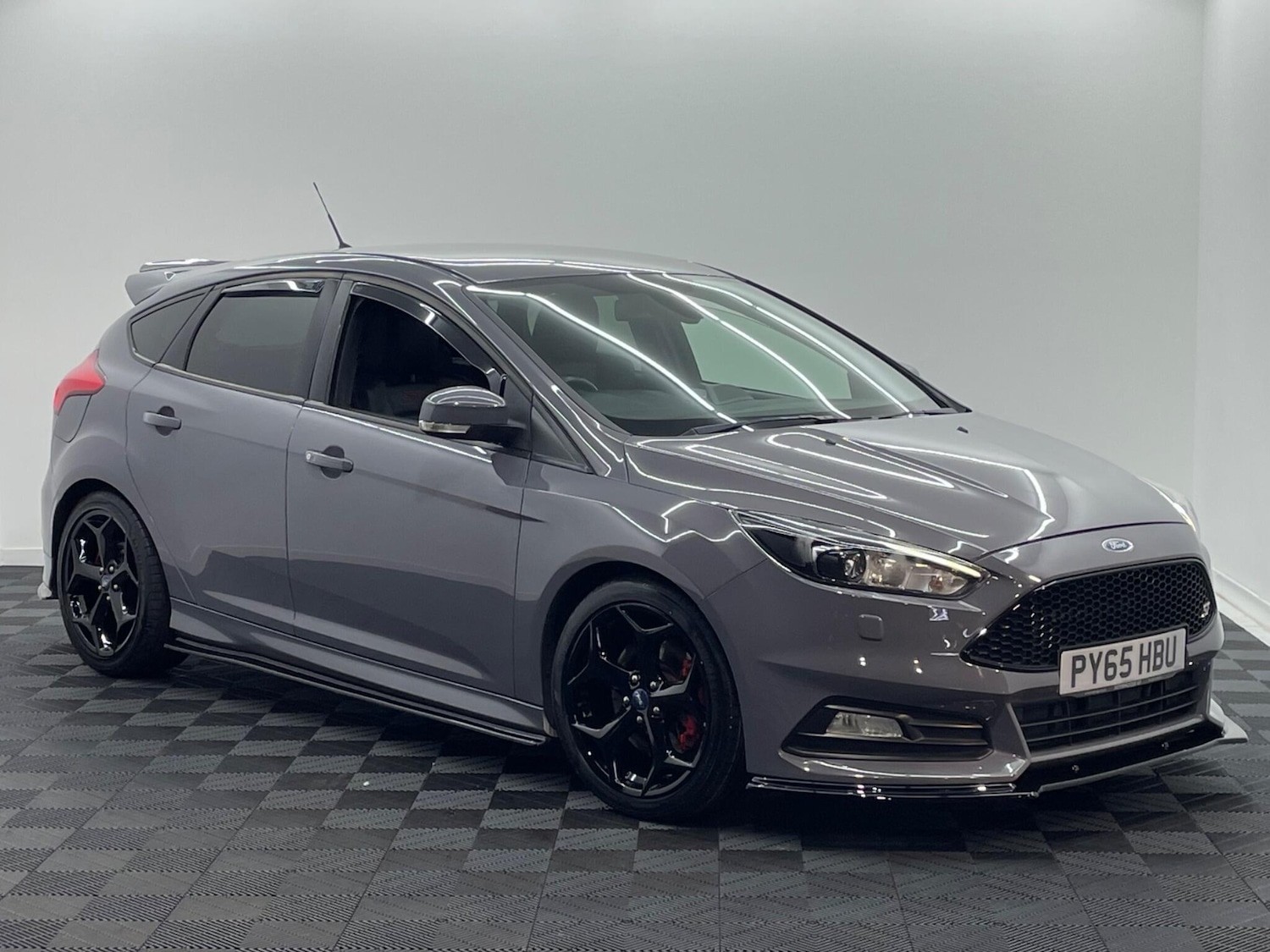 Used Ford Focus 2015 for sale - 76446393: Photo 1