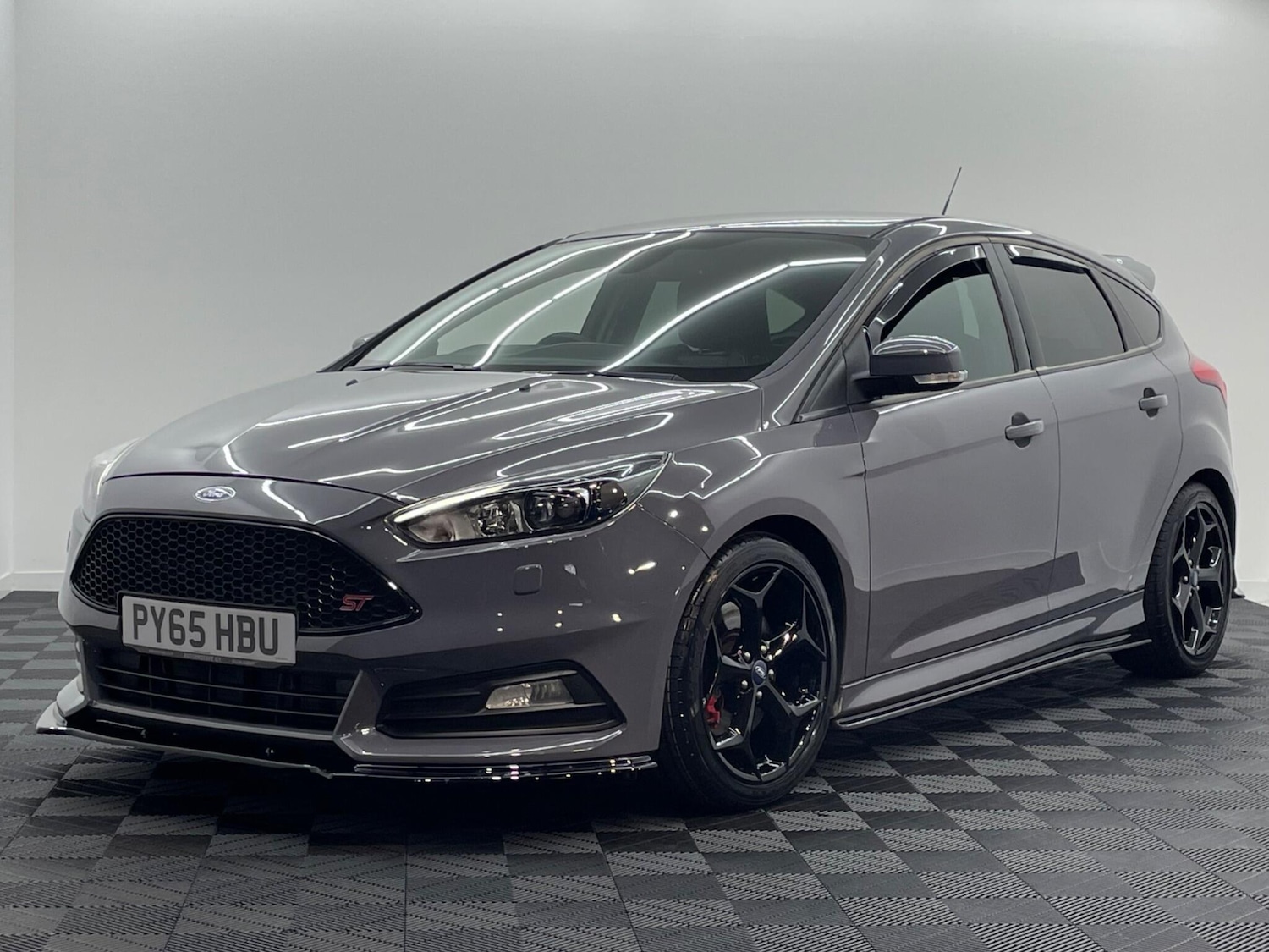 Used Ford Focus 2015 for sale - 76446393: Photo 3