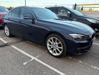 2014 - 2.0 320d Luxury Auto Euro 5 (s/s) 4dr