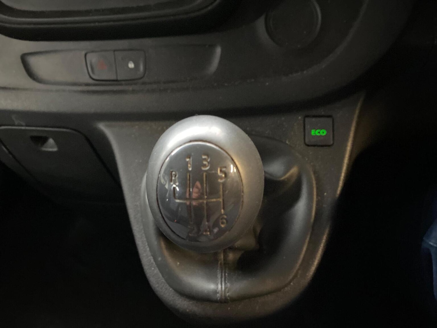 Used Vauxhall Vivaro 2016 for sale - 77303564: Photo 11