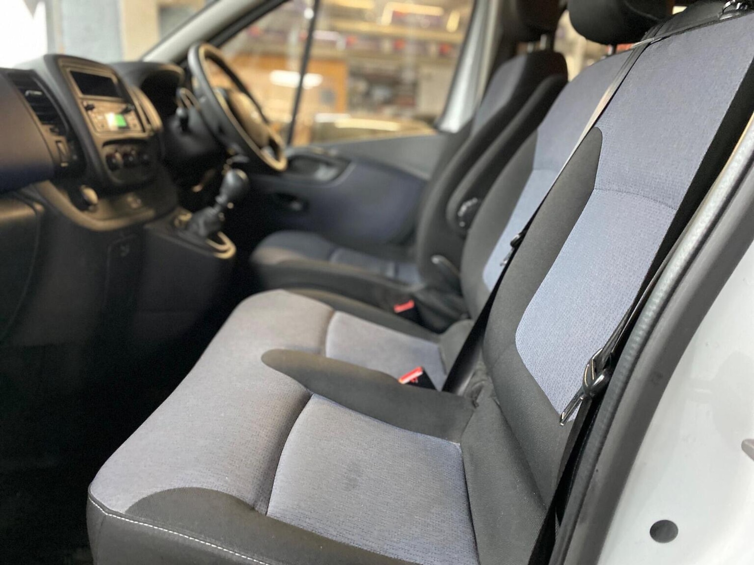 Used Vauxhall Vivaro 2016 for sale - 77303564: Photo 14