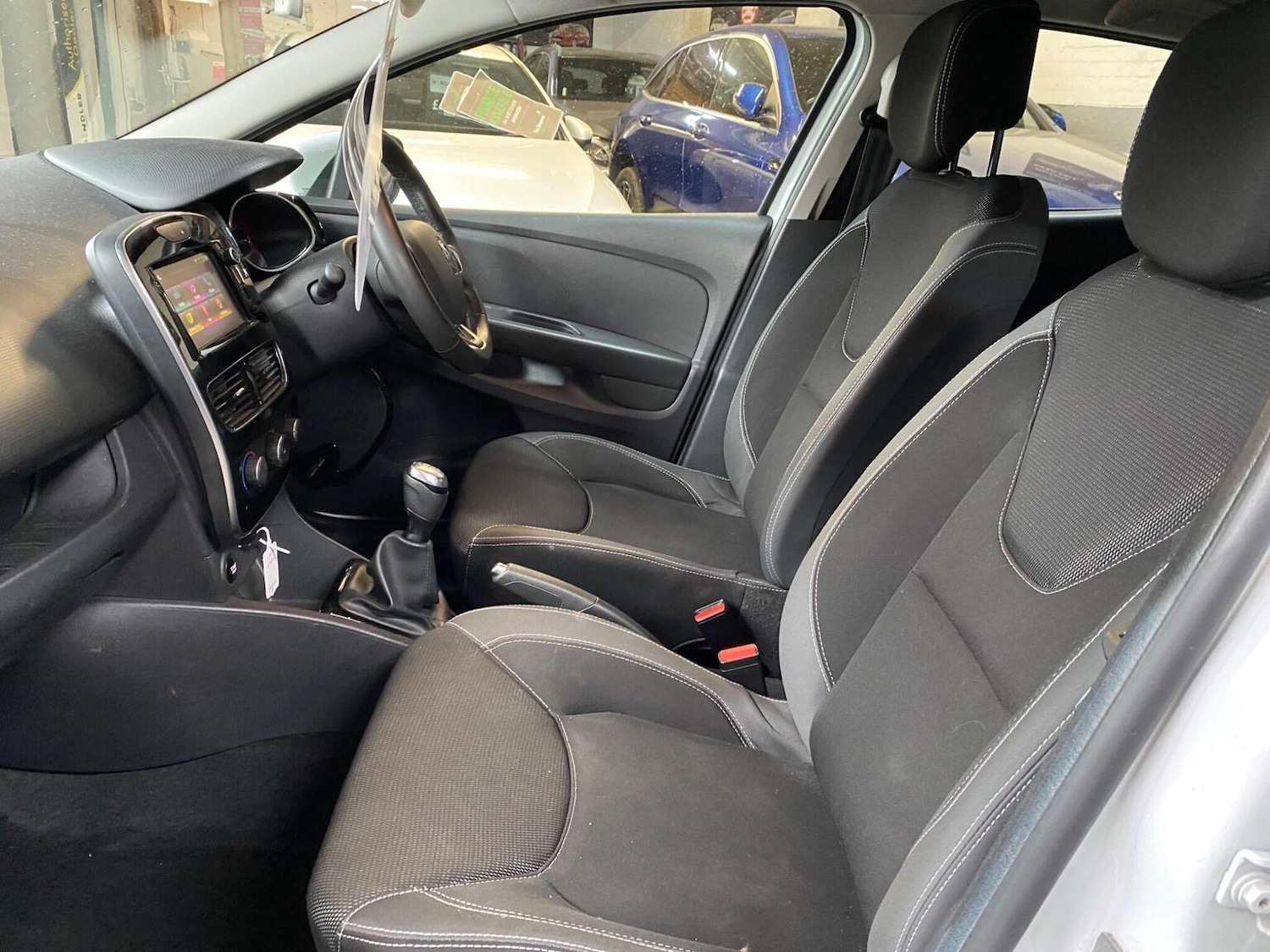 Used Renault Clio 2017 for sale - 77906699: Photo 21