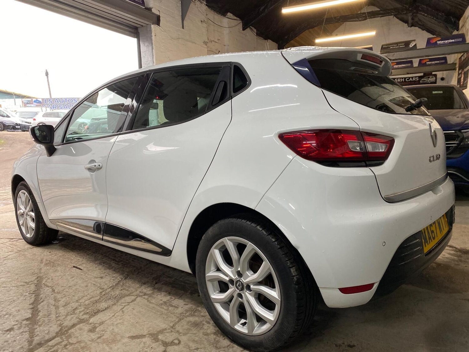 Used Renault Clio 2017 for sale - 77906699: Photo 7