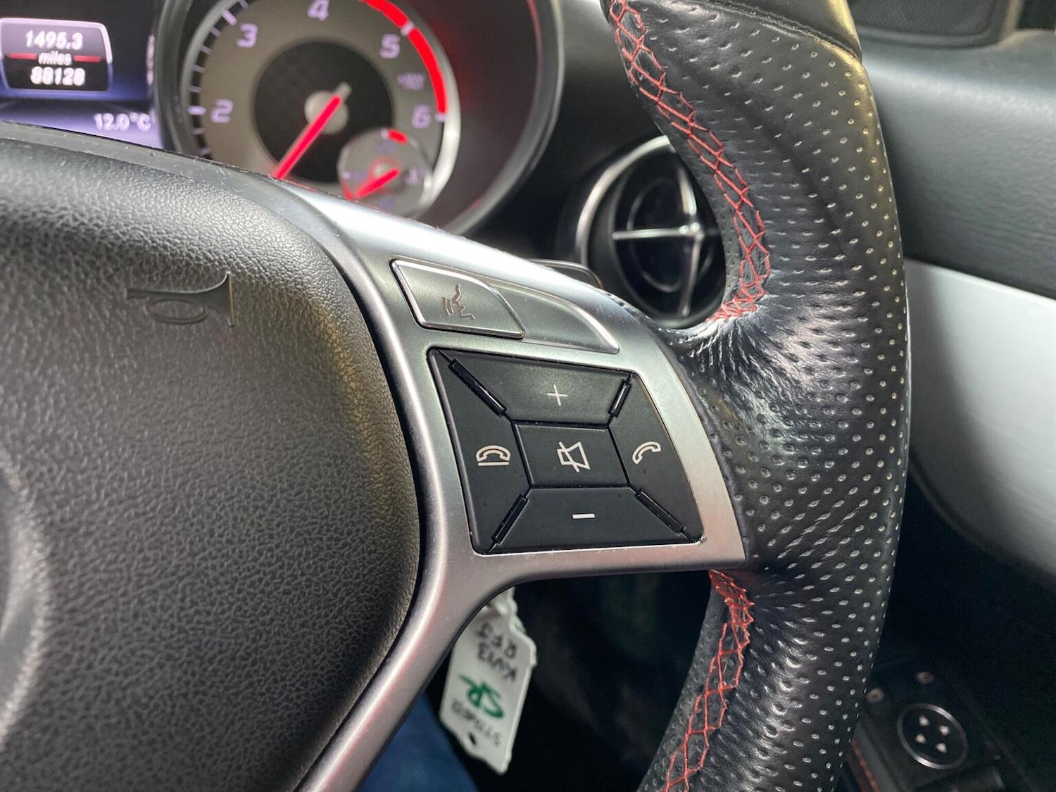 Used Mercedes-Benz SLK 2013 for sale - 77296837: Photo 18