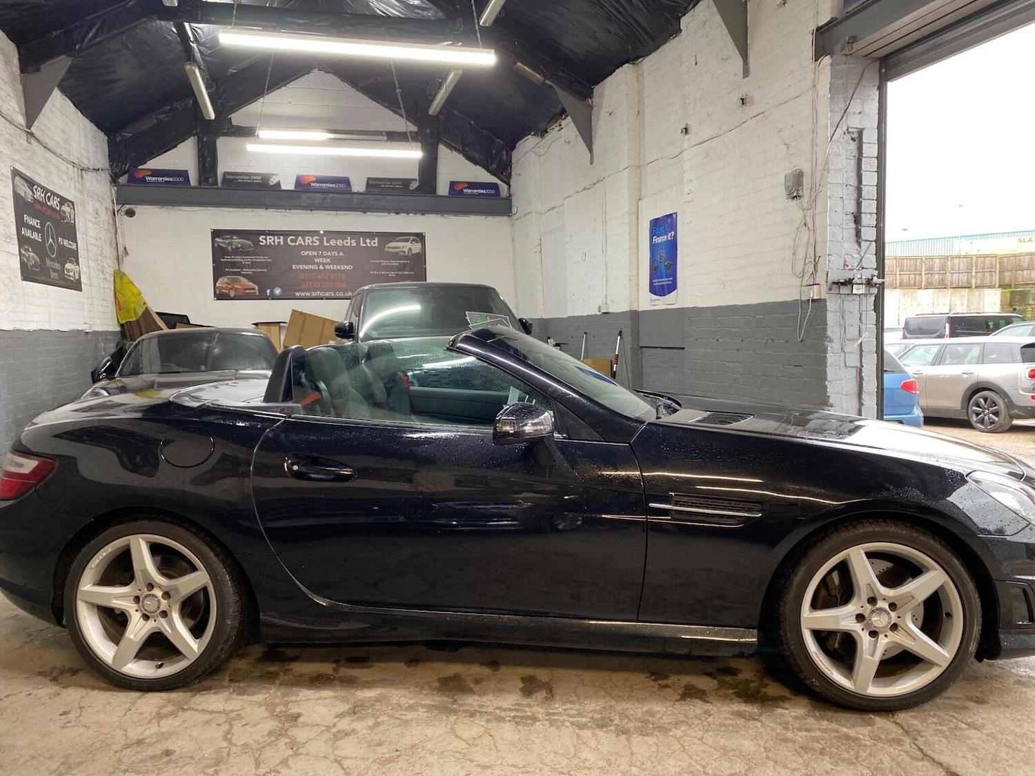 Used Mercedes-Benz SLK 2013 for sale - 77296837: Photo 2