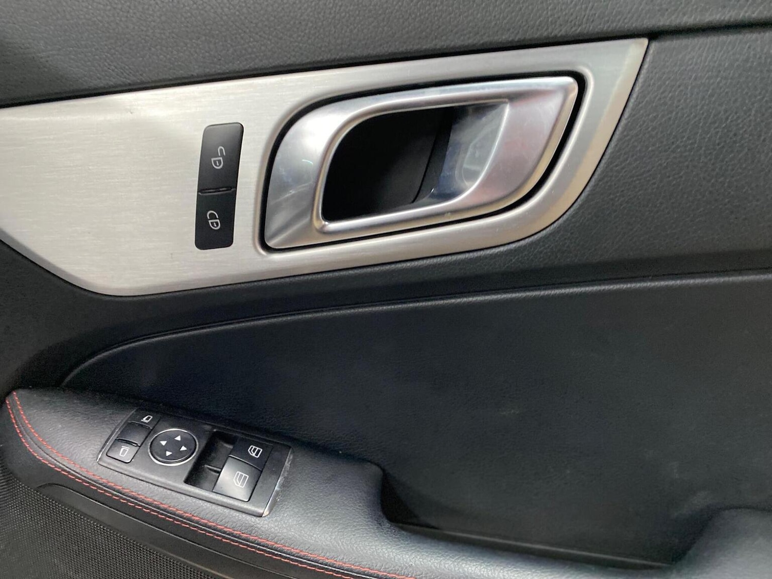 Used Mercedes-Benz SLK 2013 for sale - 77296837: Photo 29