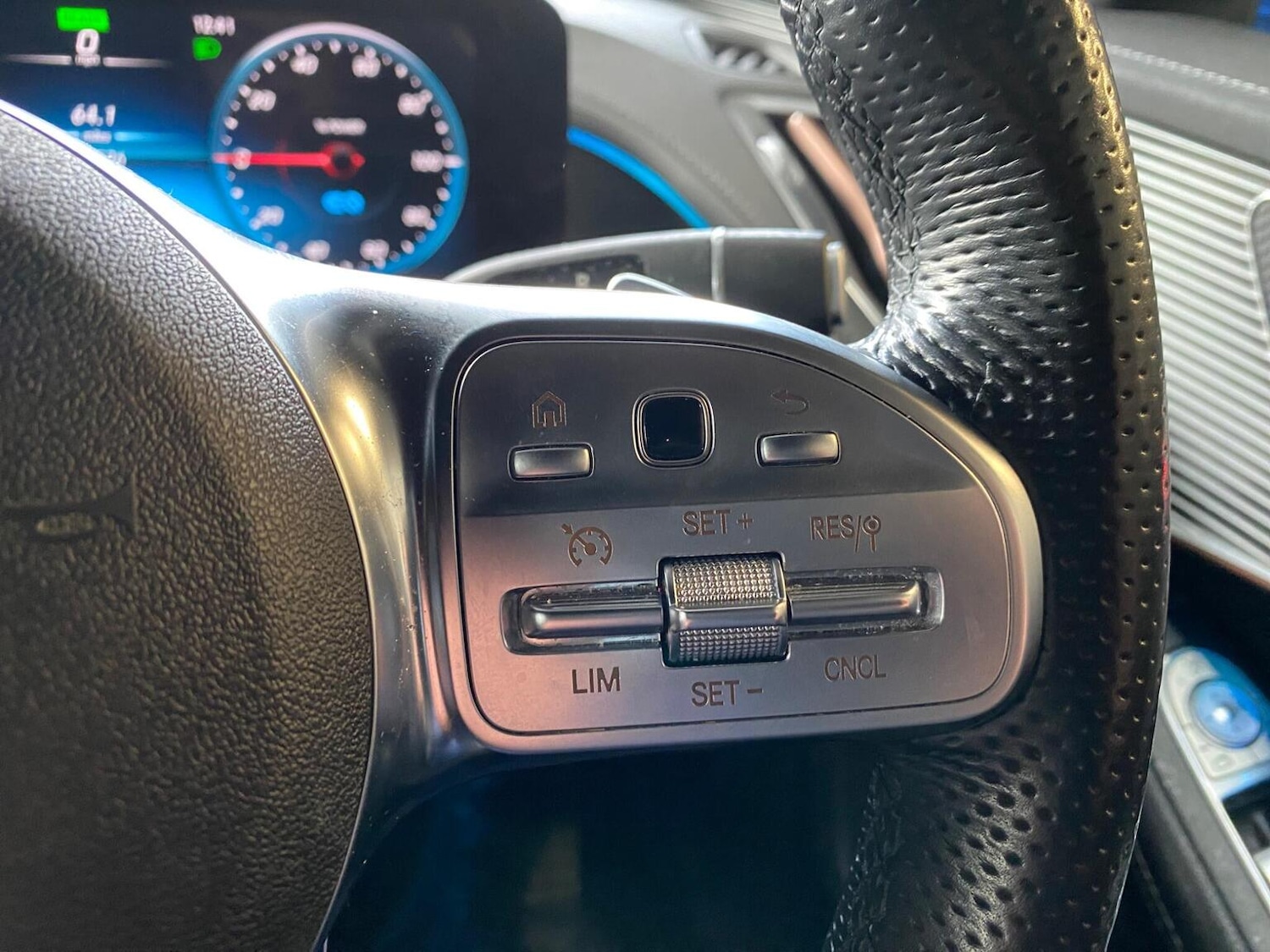 Used Mercedes-Benz EQC 2022 for sale - 77303640: Photo 20